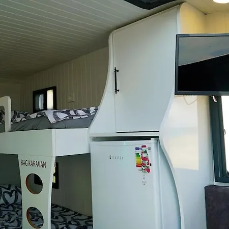 Апартаменты Caravan Serenity - Huzurlu Bir Karavan Tatili Ve Sobali Kis Bahcemiz Шиле