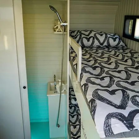 Apartment Caravan Serenity - Huzurlu Bir Karavan Tatili Ve Sobali Kis Bahcemiz