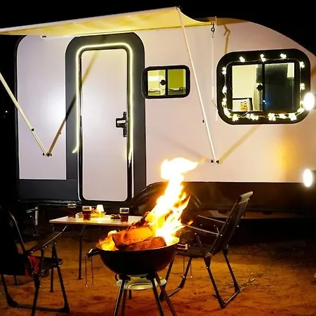 Caravan Serenity - Huzurlu Bir Karavan Tatili Ve Sobali Kis Bahcemiz Апартаменты *